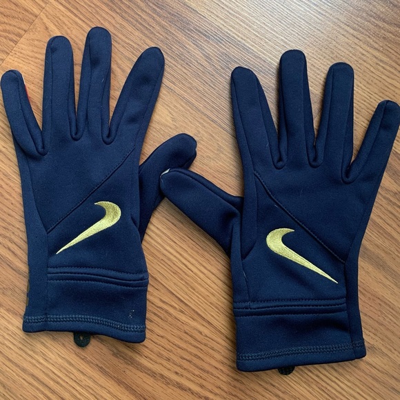nike usa gloves